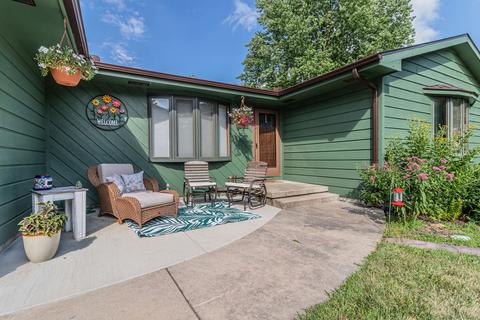 212 Franks Dr, Philo, IL 61864 photo 3
