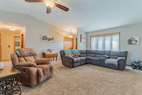 212 Franks Dr, Philo, IL 61864 photo 7