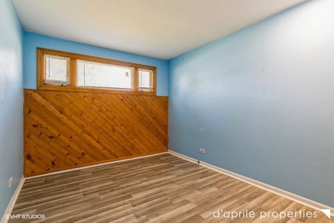 915 S 3rd Ave, Des Plaines, IL 60016 photo 10