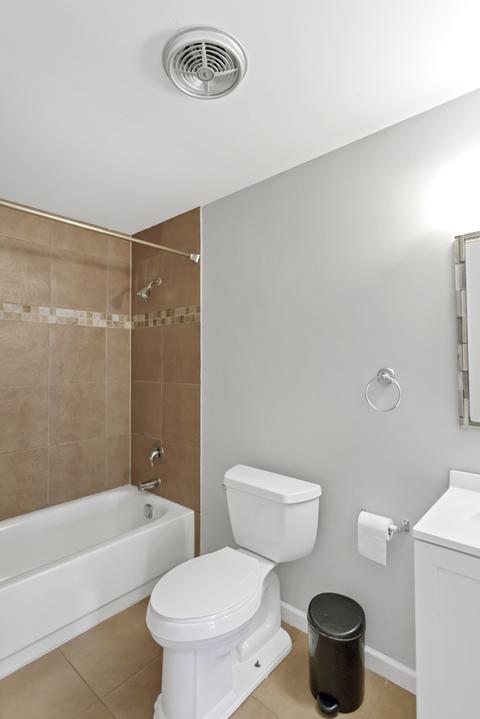 2215 Langdon Pl, Hoffman Estates, IL 60169 photo 16