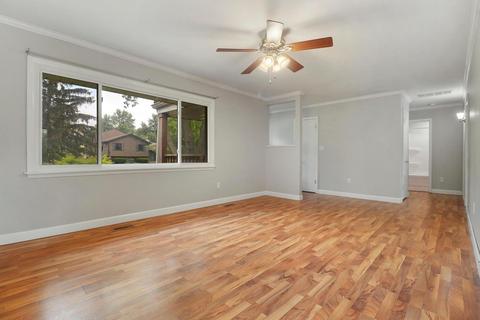 2203 Briar Ln, Lindenhurst, IL 60046 photo 3