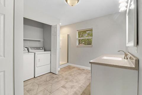 2203 Briar Ln, Lindenhurst, IL 60046 photo 8