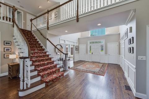 103 E Farnham Ln, Wheaton, IL 60189 photo 3