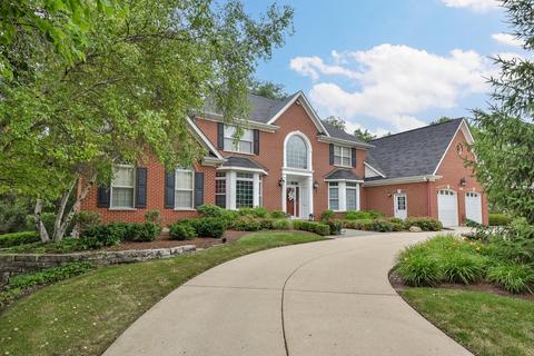 103 E Farnham Ln, Wheaton, IL 60189 photo 2