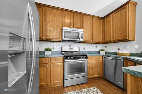 6648 Snug Harbor Dr, Willowbrook, IL 60527 photo 7