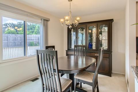 2532 Yarrow Ln, Rolling Meadows, IL 60008 photo 4