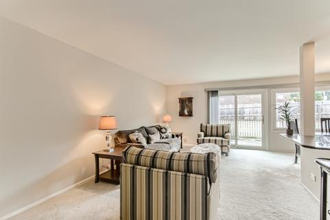 2532 Yarrow Ln, Rolling Meadows, IL 60008 photo 3