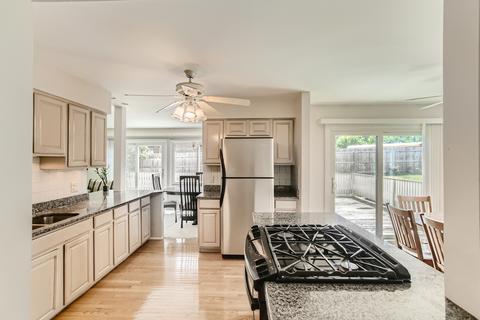 2532 Yarrow Ln, Rolling Meadows, IL 60008 photo 5