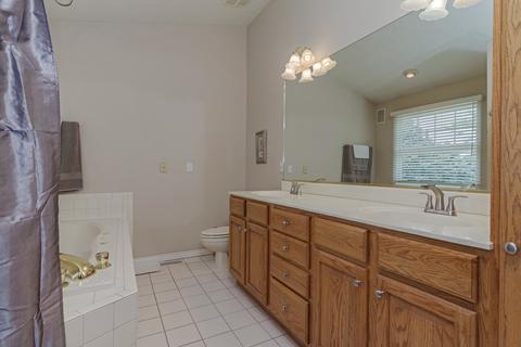 1608 Ensign Dr, Normal, IL 61761 photo 24
