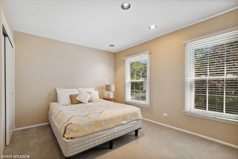740 Smoke Tree Rd, Deerfield, IL 60015 photo 12