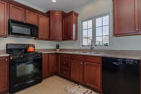 1050 Balsam Rd, Normal, IL 61761 photo 3