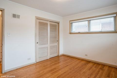 5259 W Devon Ave, Chicago, IL 60646 photo 12