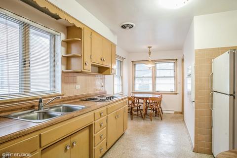 5259 W Devon Ave, Chicago, IL 60646 photo 7