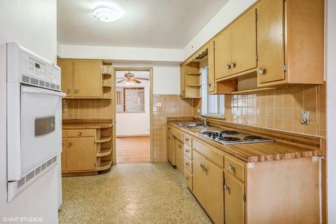 5259 W Devon Ave, Chicago, IL 60646 photo 8