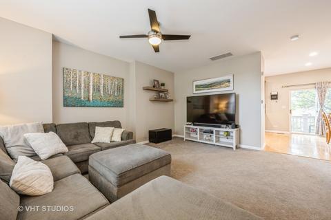 3134 Valley Falls St, Elgin, IL 60124 photo 14