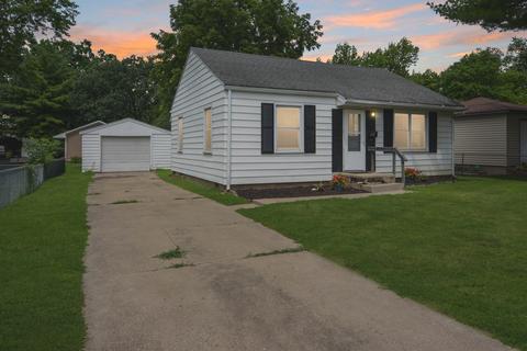 605 N Walnut St, Normal, IL 61761 photo 1