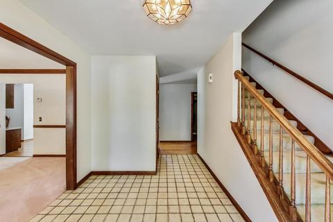 384 Glen Echo Rd, Naperville, IL 60565 photo 12