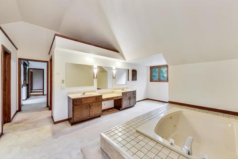 384 Glen Echo Rd, Naperville, IL 60565 photo 29