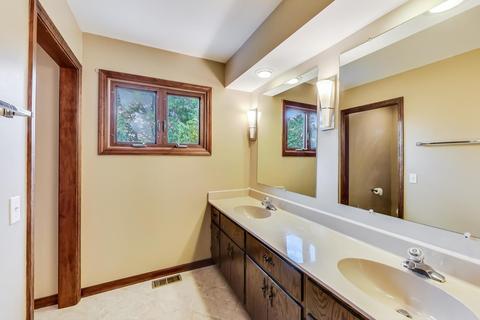 384 Glen Echo Rd, Naperville, IL 60565 photo 33