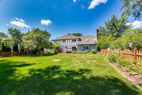 384 Glen Echo Rd, Naperville, IL 60565 photo 2