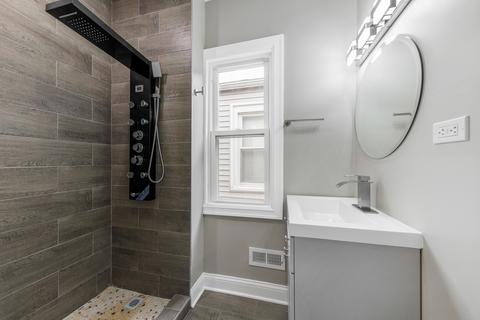 7231 S Artesian Ave, Chicago, IL 60629 photo 11