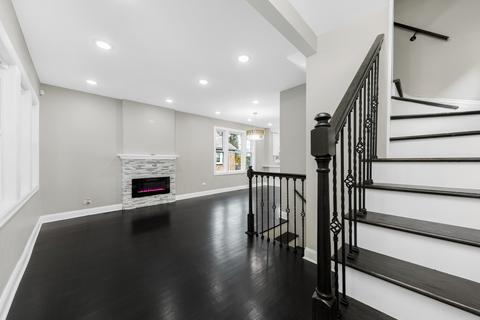 7231 S Artesian Ave, Chicago, IL 60629 photo 3