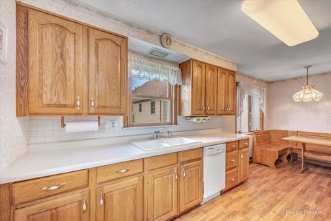 1102 Carr St, Elgin, IL 60123 photo 12