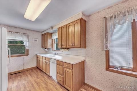 1102 Carr St, Elgin, IL 60123 photo 10