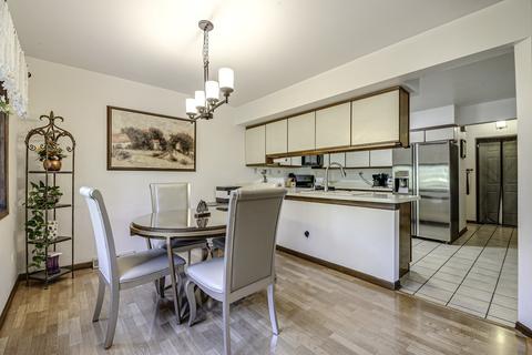 1634 Pebble Beach Dr, Hoffman Estates, IL 60169 photo 5