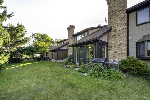1634 Pebble Beach Dr, Hoffman Estates, IL 60169 photo 23