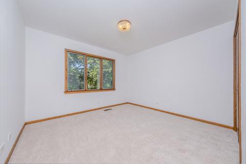 8436 Clynderven Rd, Burr Ridge, IL 60527 photo 23