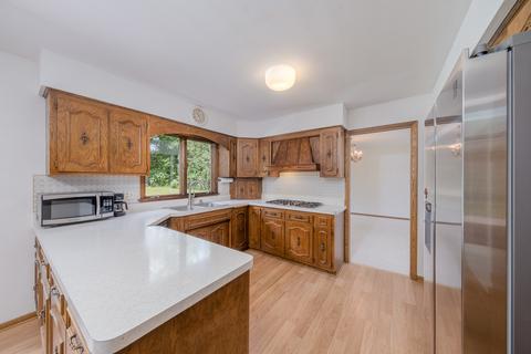 8436 Clynderven Rd, Burr Ridge, IL 60527 photo 15