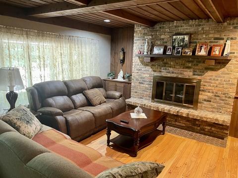 6840 Best Rd, Pecatonica, IL 61063 photo 3