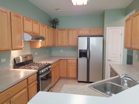 2511 Rolling Rdg, Elgin, IL 60124 photo 6