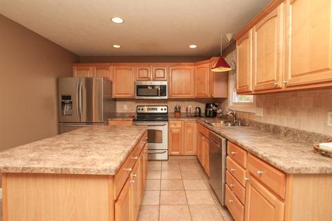 13 Conway Cir, Bloomington, IL 61704 photo 12