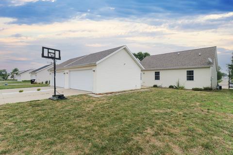 1123 Ogelthorpe Ave, Normal, IL 61761 photo 2