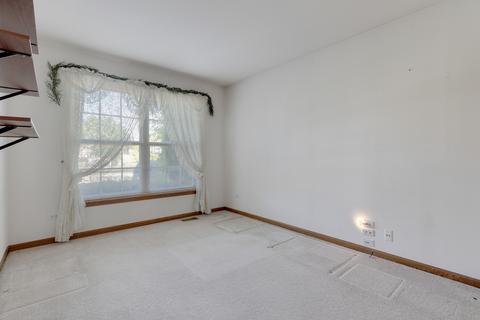 28489 Wagon Trail Ct, Lakemoor, IL 60051 photo 21