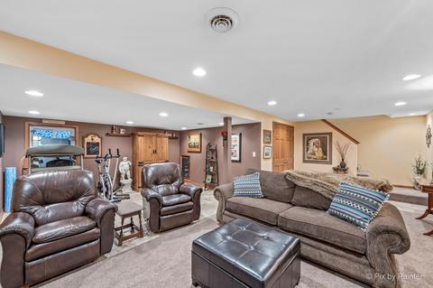 625 Maple Ave, Elburn, IL 60119 photo 17