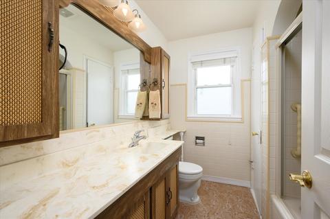 3821 Maple Ave, Berwyn, IL 60402 photo 15