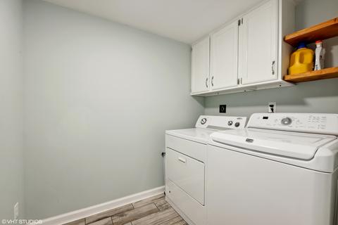 27 Cypress Sq, Elgin, IL 60123 photo 9
