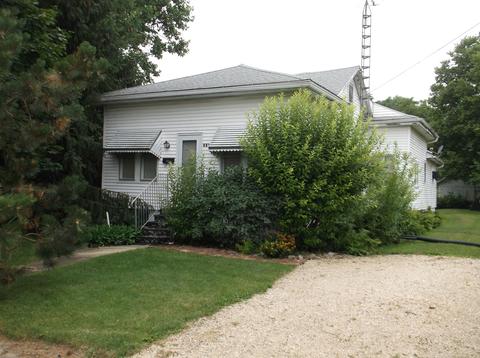 104 S Main St, Dover, IL 61323 photo 2