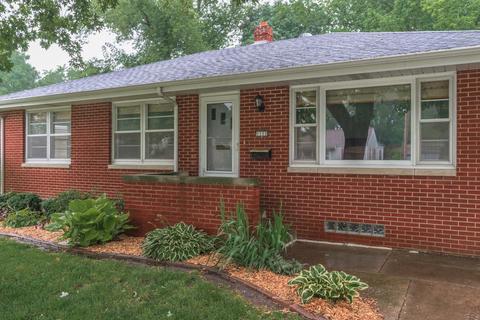 1111 W Hovey Ave, Normal, IL 61761 photo 2