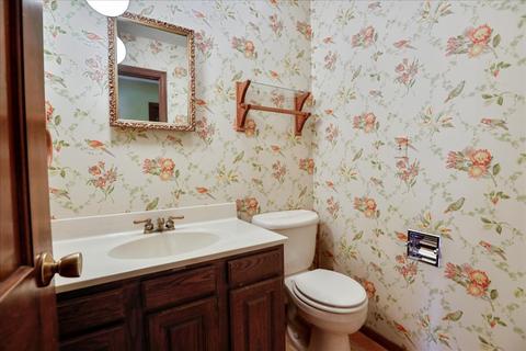 2002 E Washington St, Bloomington, IL 61701 photo 13