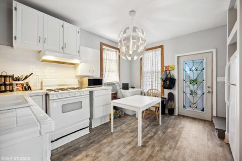 3423 W Cortland St, Chicago, IL 60647 photo 5