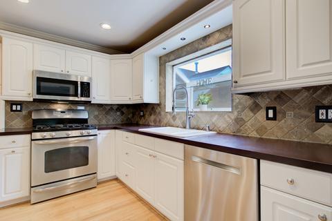968 Walter Ave, Des Plaines, IL 60016 photo 4