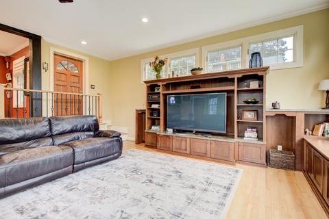 968 Walter Ave, Des Plaines, IL 60016 photo 10