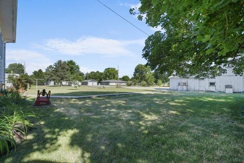 350 Water St, Weldon, IL 61882 photo 35