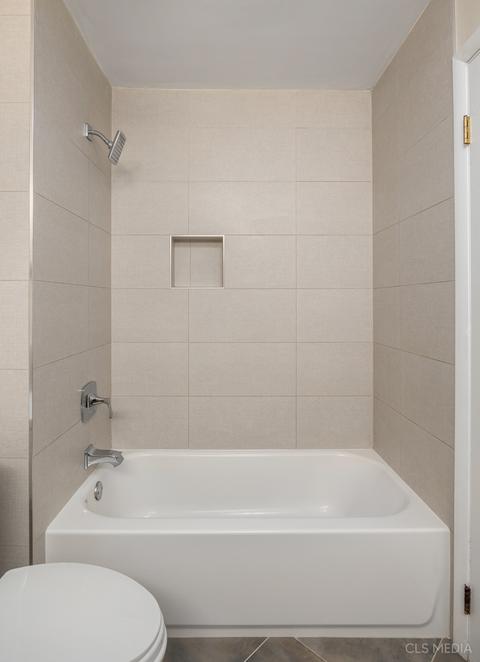114 Honeysuckle Ct #122, Rolling Meadows, IL 60008 photo 17