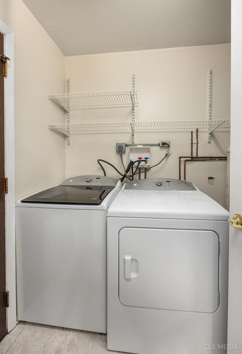 114 Honeysuckle Ct #122, Rolling Meadows, IL 60008 photo 9