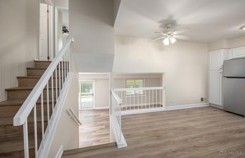 114 Honeysuckle Ct #122, Rolling Meadows, IL 60008 photo 5